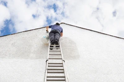 Peinture extérieure aux Préaux — façades et ravalement